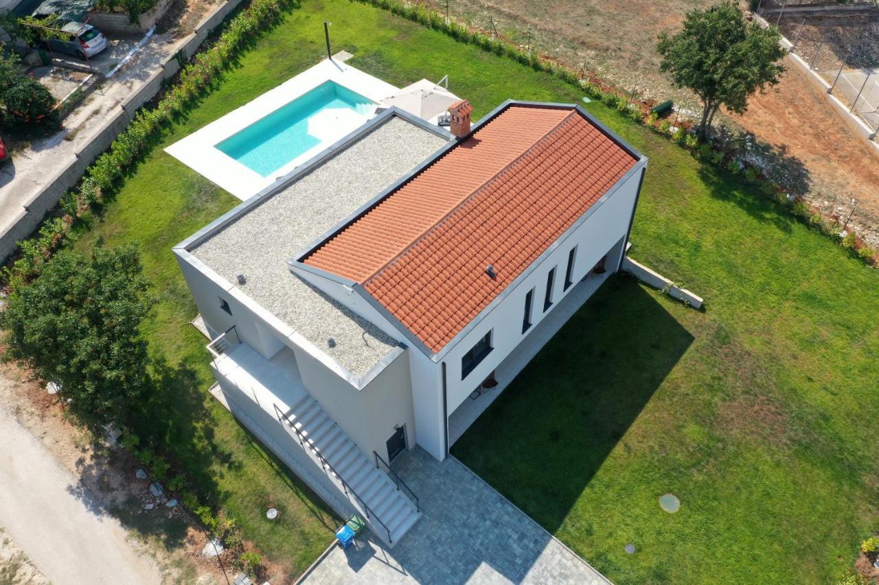 Villa Lia With Pool - Luxury In Vintijan, Near And Medulin