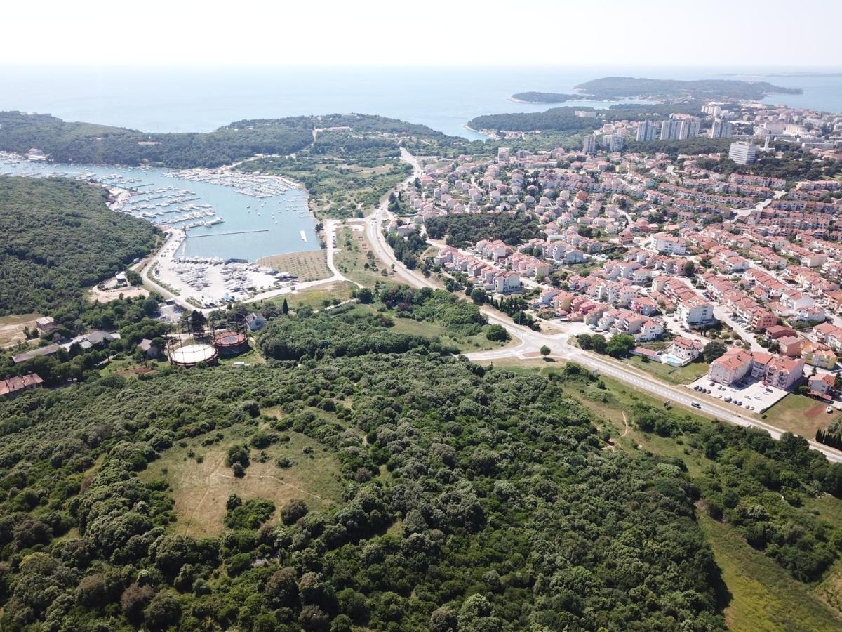 Villa Lia With Pool - Luxury In Vintijan, Near And Medulin *